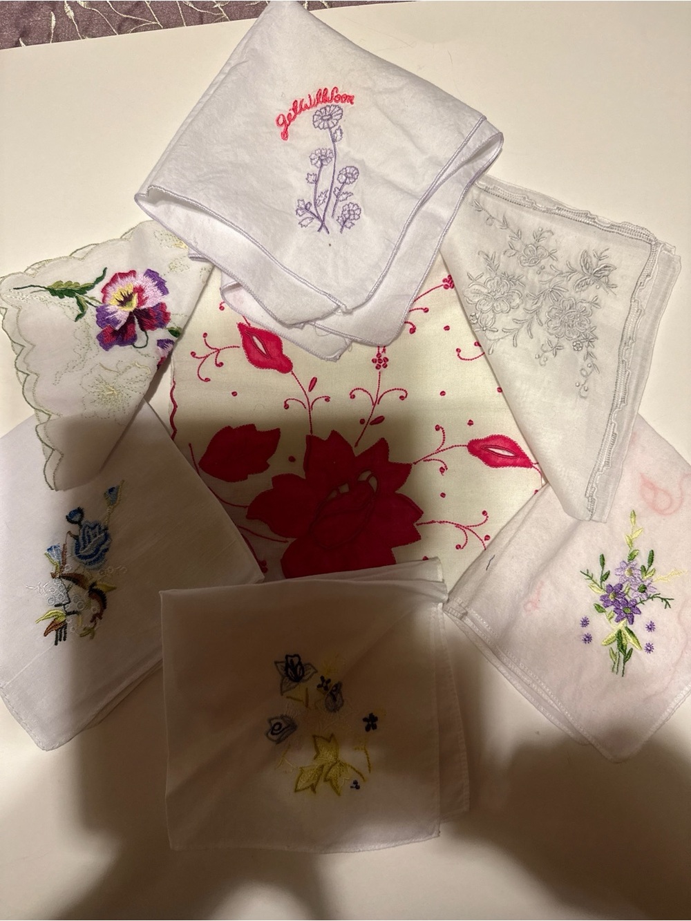Lot of Vintage Style Embroidered Floral Hankies Set New